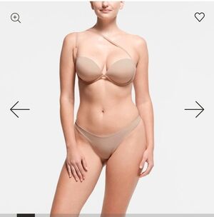 SKIMS Clay Multi Way Underwire Bra